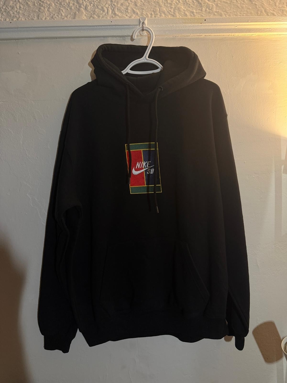Nike SB Hoody Black Multicolour Court Logo Pullover Mens XL Y2K